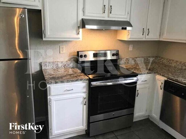 Building Photo - 6974 Autumn Crest Cove
