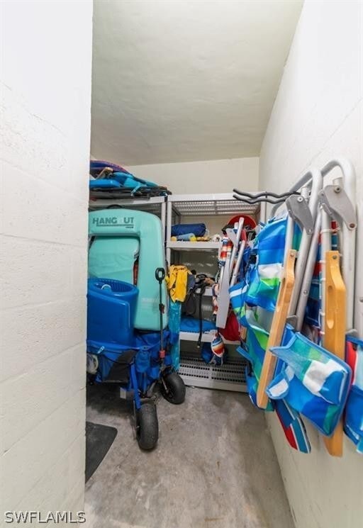 Building Photo - 5 Bluebill Ave