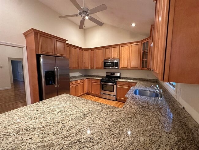 Building Photo - 22 Johns Ave