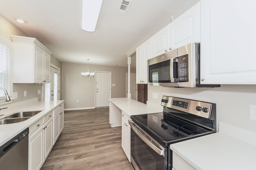 Building Photo - 1106 Kale Wood Dr