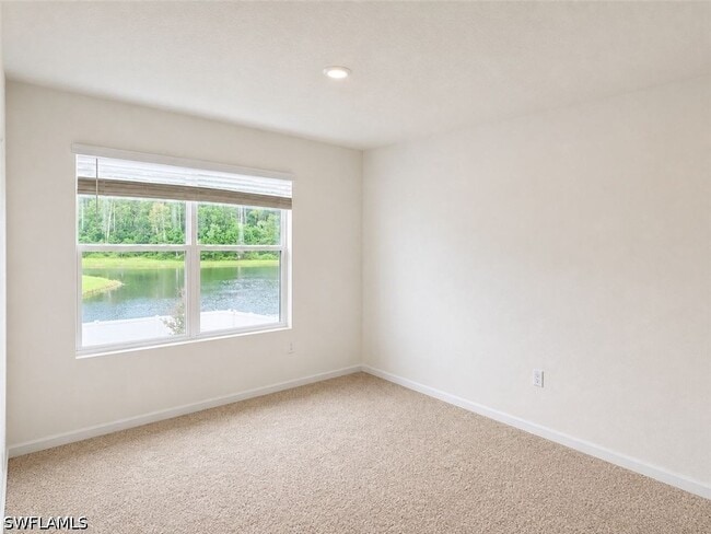 Building Photo - 2736 Dumont Ln