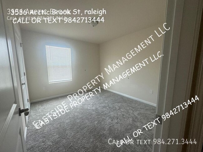 Building Photo - 3536 Arctic Brook St
