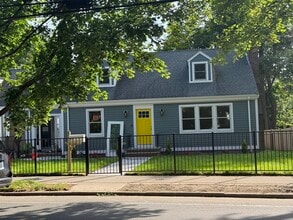 Building Photo - 625 Chestnut Hill Ave