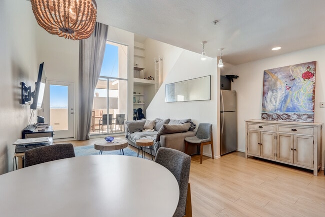 Building Photo - 2064 Kettner Blvd