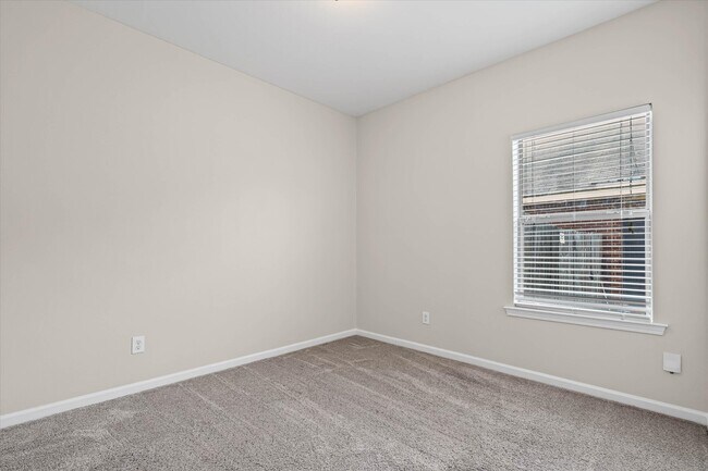 Building Photo - 24348 Wilshire Way