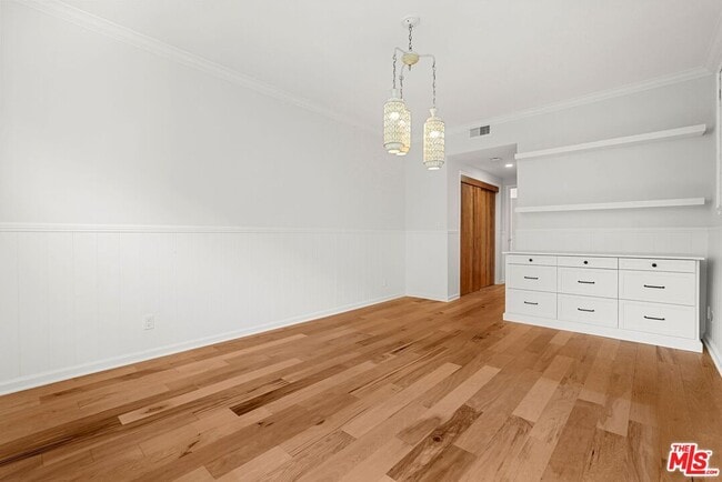 Building Photo - 10671 Holman Ave