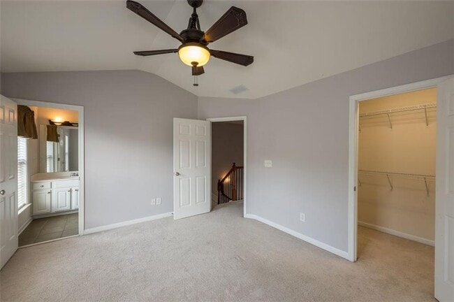 Building Photo - 1369 Thornborough Dr