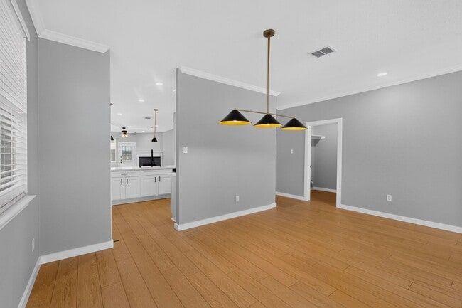 Building Photo - 14525 Eaglemont Dr