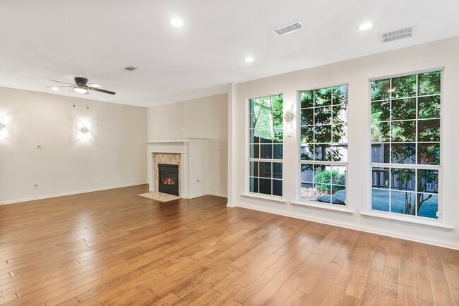 Building Photo - 76 S Piper Trace