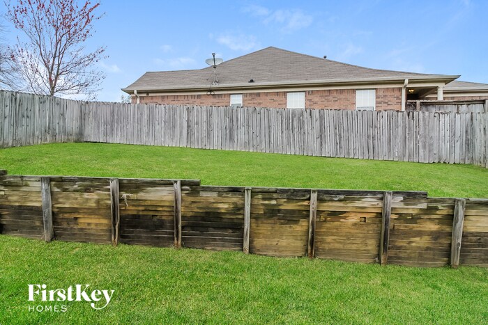 Building Photo - 10148 Cross Valley Dr