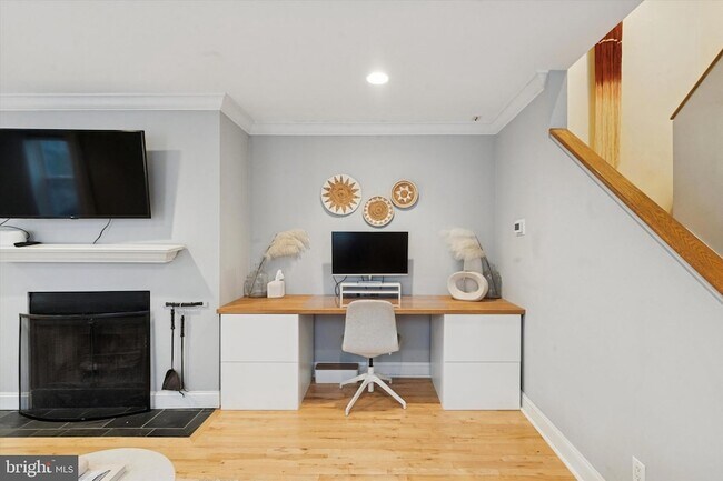 Building Photo - 1719-21 Wallace St