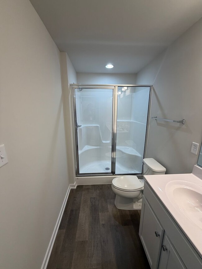 Building Photo - Modern Two-Story Townhome with Open Floor Plan and Garage