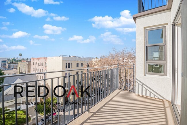 Building Photo - 856 S Gramercy Dr