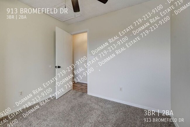 Building Photo - 913 Bromefield Dr