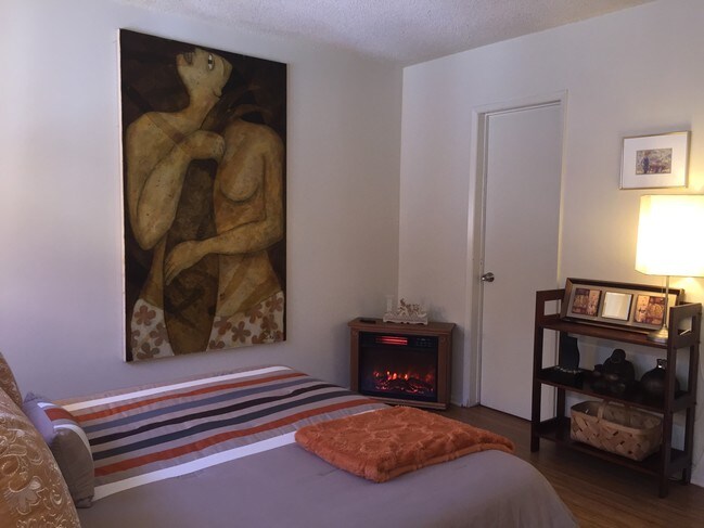 Bedroom - 20 20th Ave