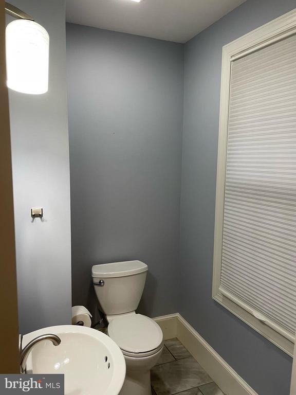 Building Photo - 909 N 2nd St