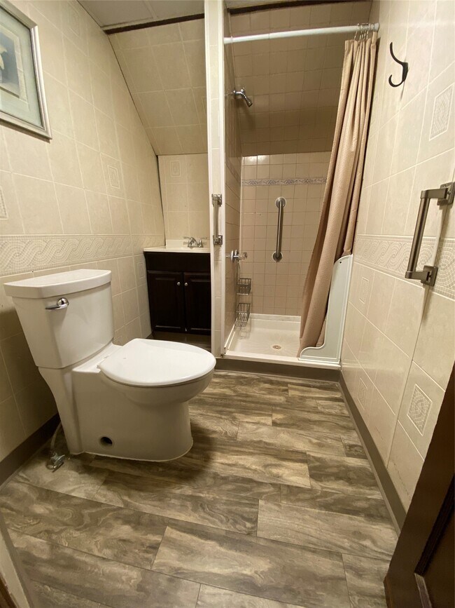 Building Photo - 147 Murray St