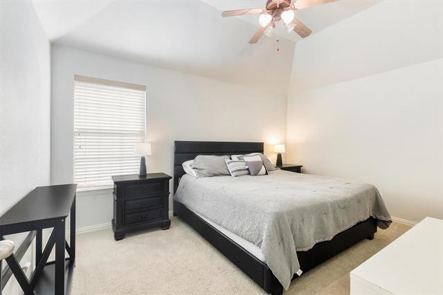 Building Photo - 6965 Shoreview Dr