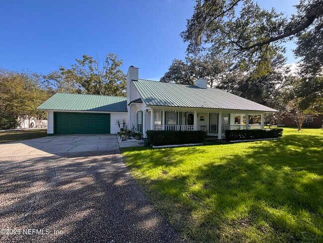 Primary Photo - 15813 Butch Baine Dr