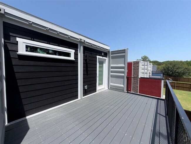 Building Photo - 1232 Kennie Dr