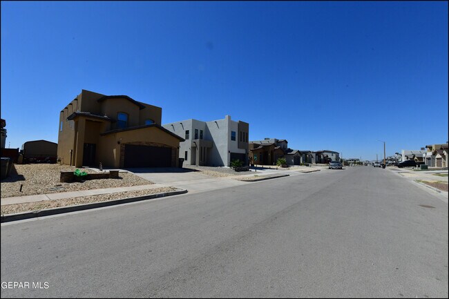 Building Photo - 15149 Imagine Dr