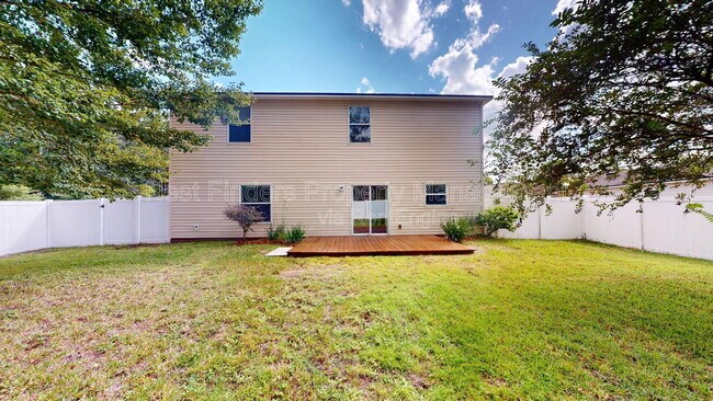 Building Photo - 5000 Magnolia Valley Dr