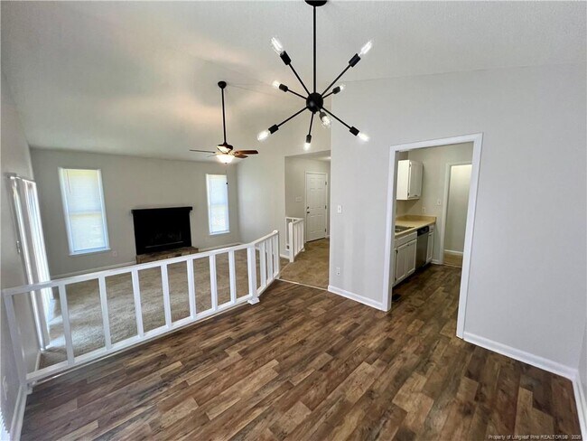 Building Photo - 6868 Candlewood Dr