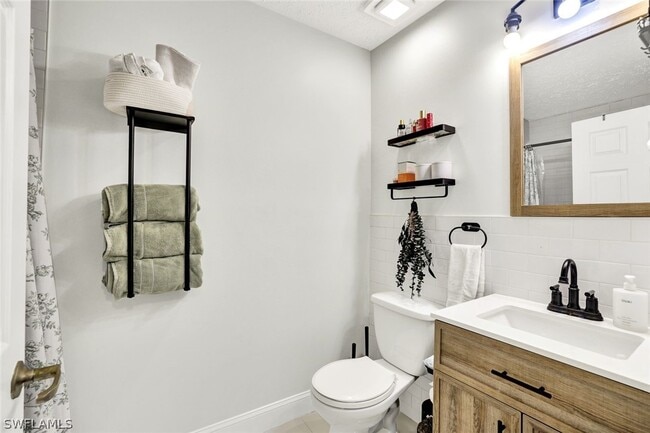 Building Photo - 534 Leawood Cir