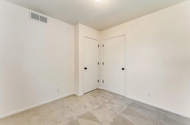 Building Photo - 2920 W Hadden St