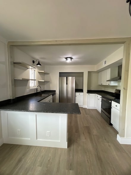 Building Photo - 6905 Cleaton Rd