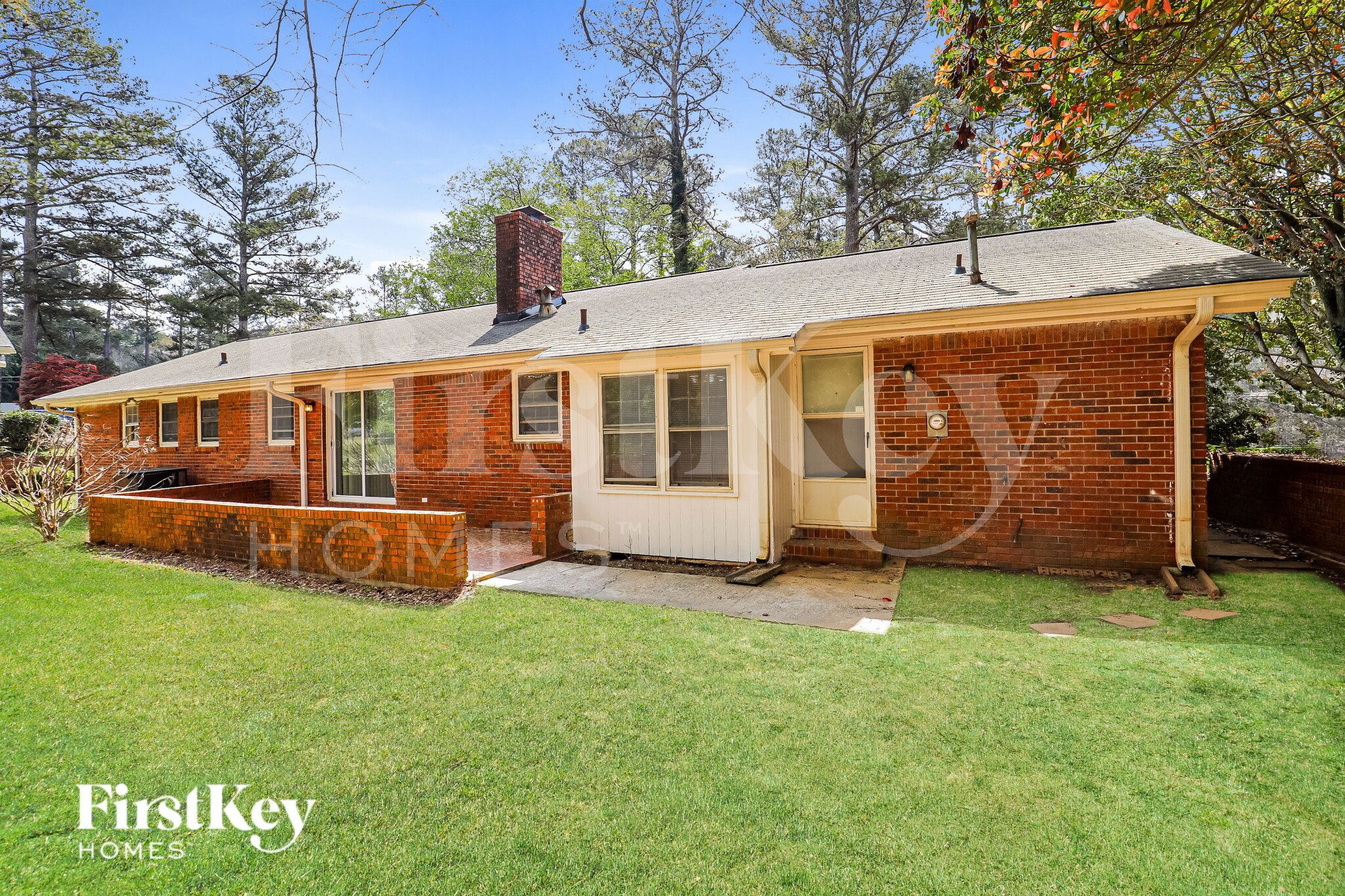 Building Photo - 3605 Carriage Way