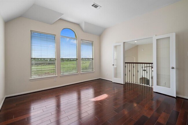 Building Photo - 6026 Briar Hill Ct