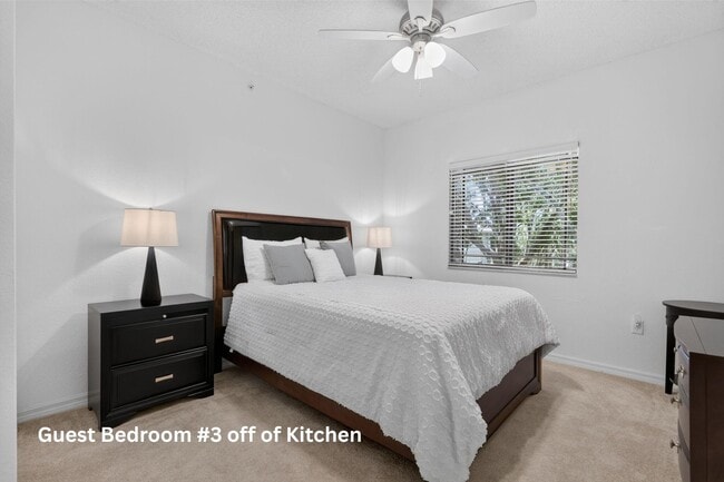 Building Photo - 3020 Alcazar Pl