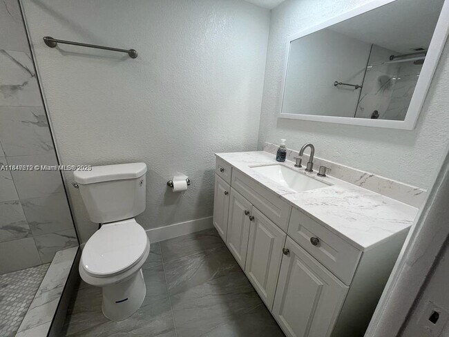 Building Photo - 2651 S Course Dr
