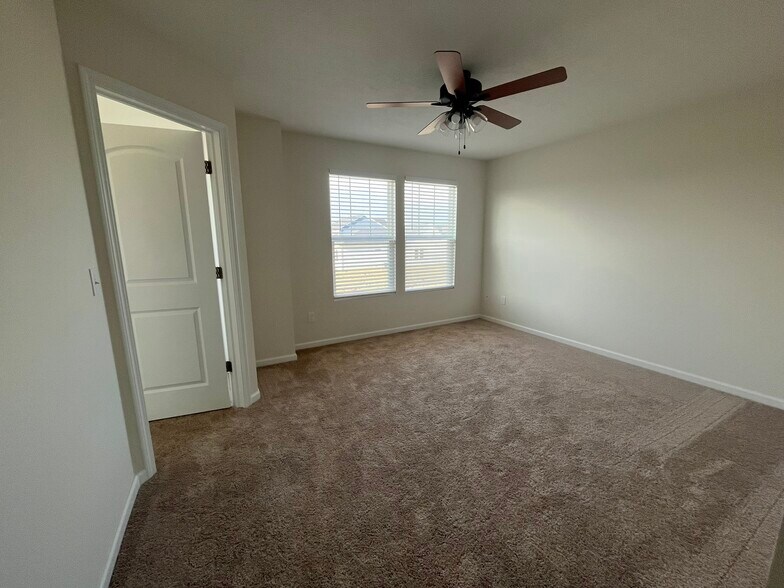 Building Photo - 151 Figleaf Ln