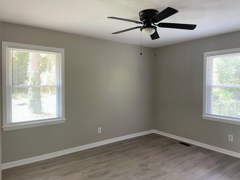 Building Photo - 4709 Cheltenham Rd