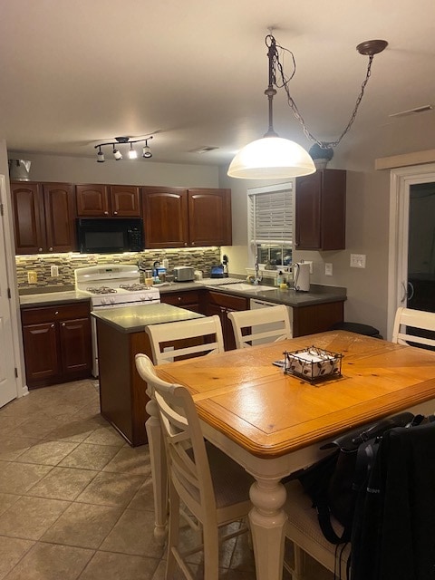 Building Photo - 283 Powell Cir