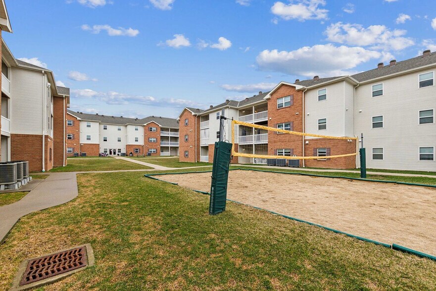 Building Photo - 1695 N Lexington-Springmill Rd