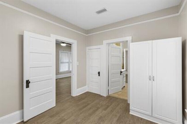 Building Photo - Charming 3-Bedroom Home in Historic Eustis!