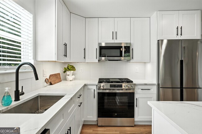 Building Photo - 1597 Glenwood Ave SE