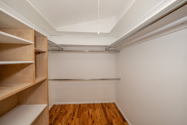 Master walk-in closet - 7752 Montgomery Rd