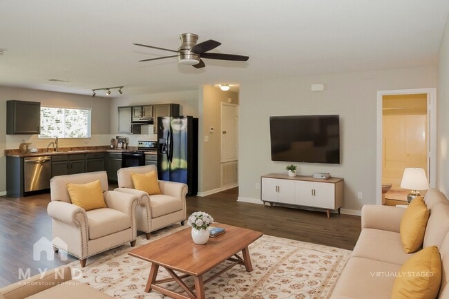 Building Photo - 15188 Mill Valley Dr