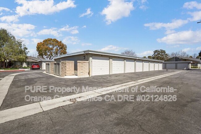Building Photo - 8933 Amador Cir