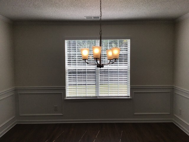 Building Photo - 3232 Spring Mesa Dr SW