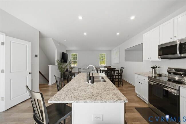Building Photo - 4019 Grand Reserve Ln