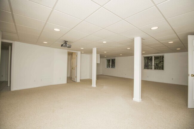 Building Photo - 106 Oohleeno Way