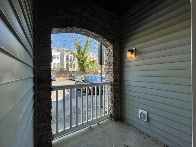 Building Photo - 1216 Duncan Gardens Dr