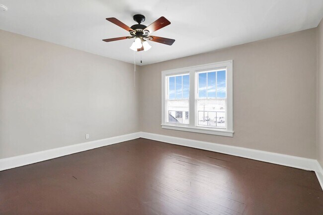 Building Photo - 2709-2711 Sullivant Ave