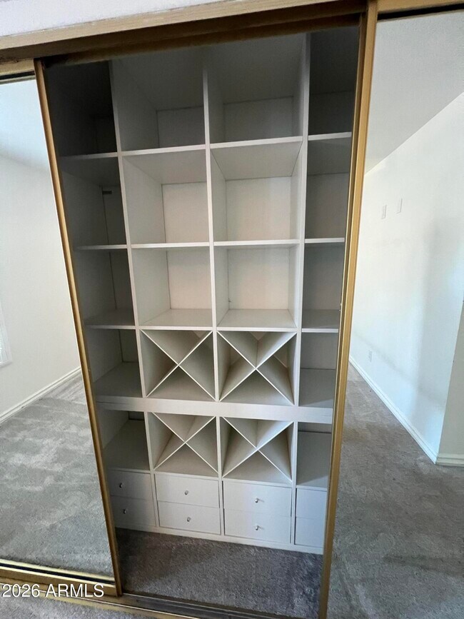 Building Photo - 10038 S 46th Pl