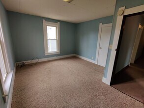 Building Photo - 116 -3 N Tompkins